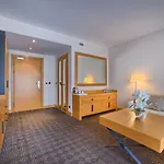 Hotel Grand Nosalowy Dwor 4*