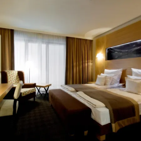 Hotell Grand Nosalowy Dwor
