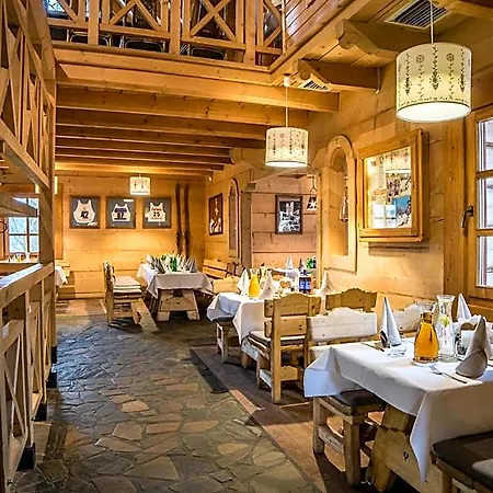 Grand Nosalowy Dwór Hotel 4*