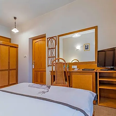 Grand Nosalowy Dwór Hotel 4*