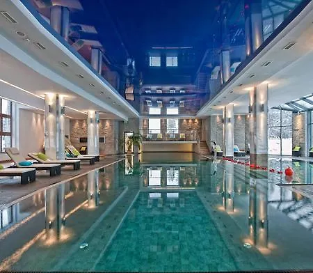 Hotell Grand Nosalowy Dwor 4*